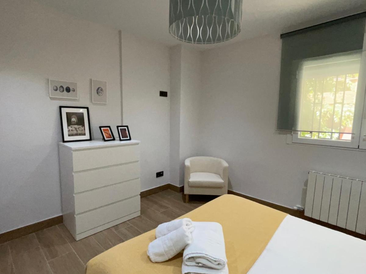 Appartamento Vivienda Turistica Paseo Del Salon Granada Esterno foto